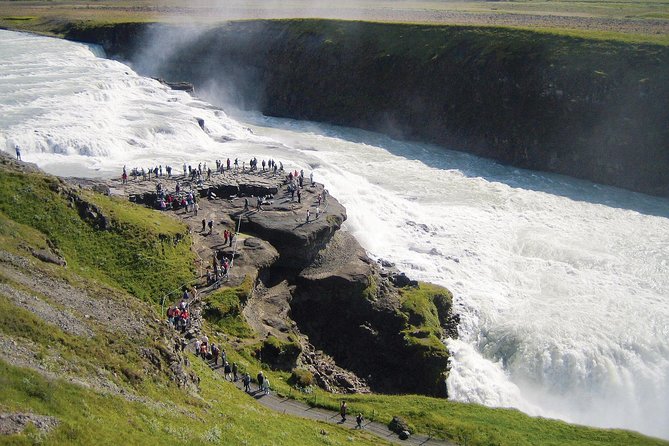 Golden Circle Half Day Tour From Reykjavik - Tour Experience