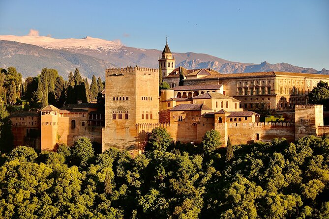 Granada Albaicín & Sacromonte: Private Walk Tour in the Old Town - Making the Most of Your Experience