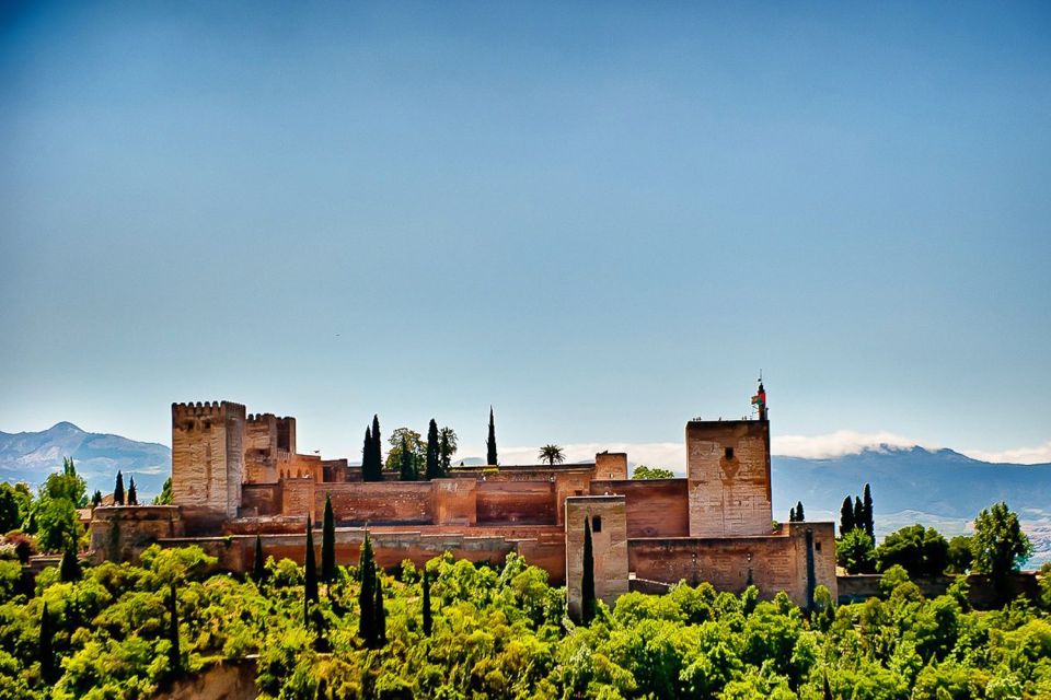 Granada: Full-Day Trip From Seville With Transfers - Full Description