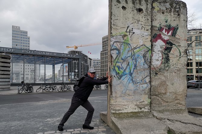 Group Walking Tour (1 - 20 People): 3 Hours the Wall, Third Reich, WW2, Cold War - Expert Guides Information