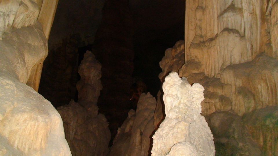 Grutas De García: Cave Exploration and Cultural Tour - Cave Exploration