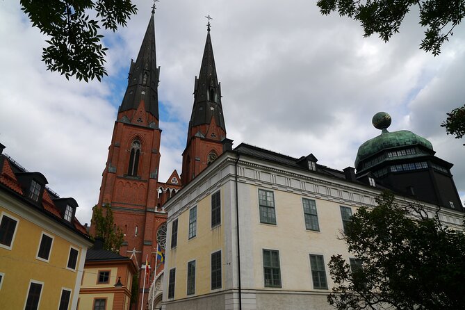 Guided 1h Walking Tour of Uppsala Citys Must See Big Attractions!! - Uppsala Castle History