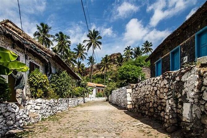 Guided City Tour Praia With Cidade Velha (World Heritage) - Weather and Experience Requirements