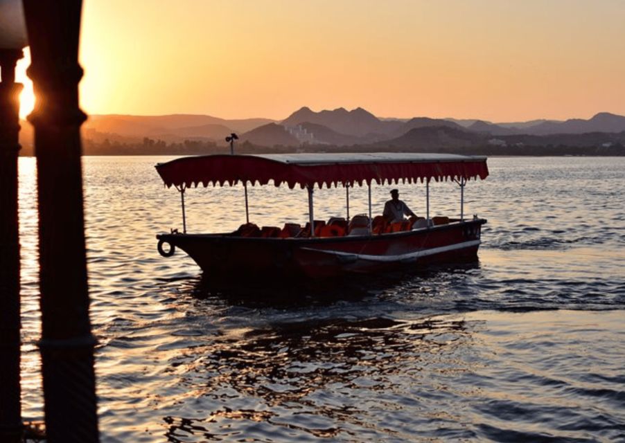 Guided Night Walking Tour in Udaipur- Guided Walking Tour - Infotainment Style Tour Experience