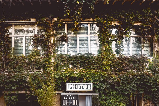 Guided Tour of Buttes Chaumont and Its Surroundings - Local Flavors