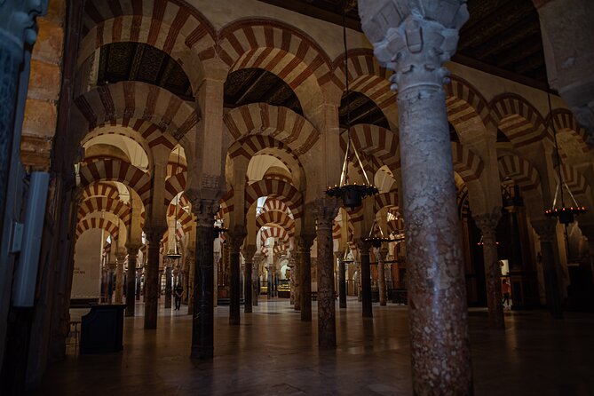 Guided Tour of the Mosque-Cathedral and the Alcázar of the Christian Monarchs - Additional Benefits and Guarantees