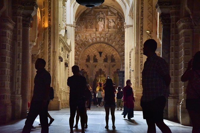 Guided Visit to the Mosque and the Jewish Quarter of Cordoba - Review Examples