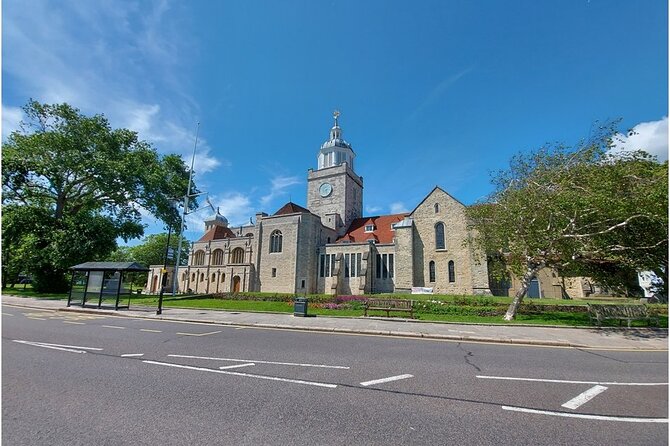 Guided Walking Tour of Portsmouth - Inclusions