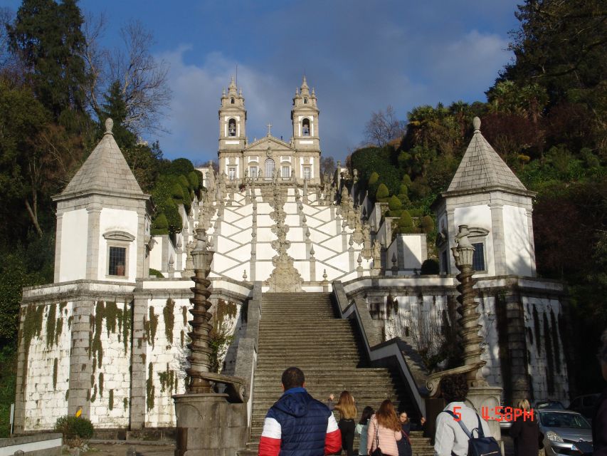 Guimarães/Braga Private City Tour - Scenic Views to Capture
