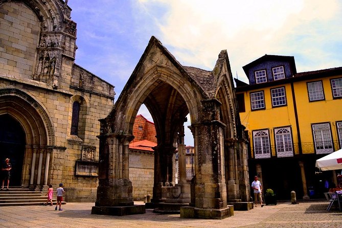 Guimarães & Braga Small Group Tour, Lunch & All Tickets Included - Tour Inclusions