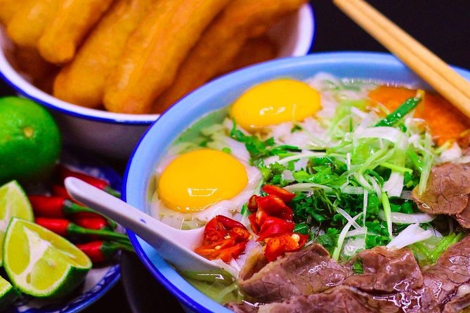 Half Day Hanoi Premium Food Tour With Train Street Visit - Group Size