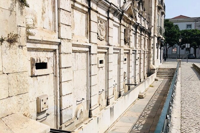 Half Day Historical Walking Tour About the Slave Trade in Lisbon - Traveler Experience