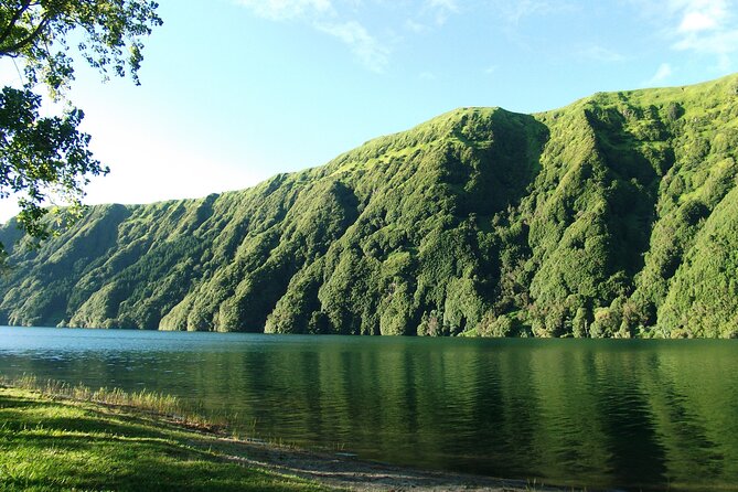 Half-Day Jeep Tour From Ponta Delgada to Sete Cidades - Traveler Engagement Opportunities