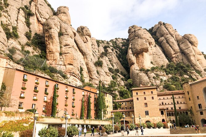 Half-Day Private Tour of Montserrat From Barcelona - Pricing and Booking