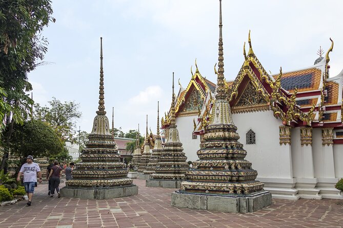 Half-Day Royal Grand Palace and Bangkok Temples Tour - Common questions