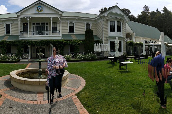 Half Day Sights and Tastes Tour in Napier - Culinary Experiences