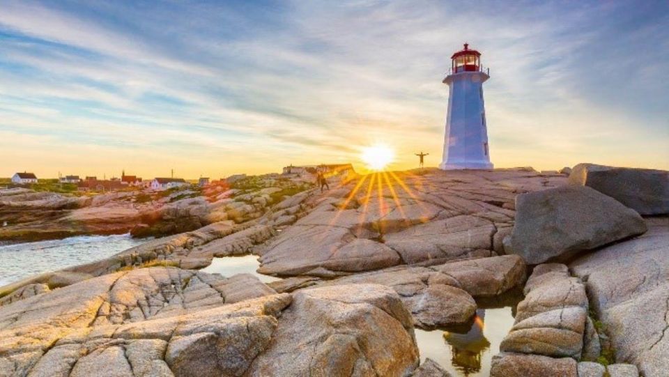 Halifax: City Sightseeing Tour With Peggy's Cove Visit - Captivating Peggys Cove Experience