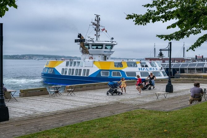 Halifax Harbourfront Small Group Food Walking Tour - Traveler Experience