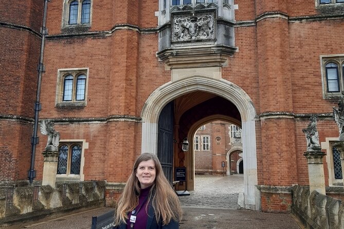 Hampton Court Palace Private Tour With an Accredited Expert Guide - Visitor Testimonials