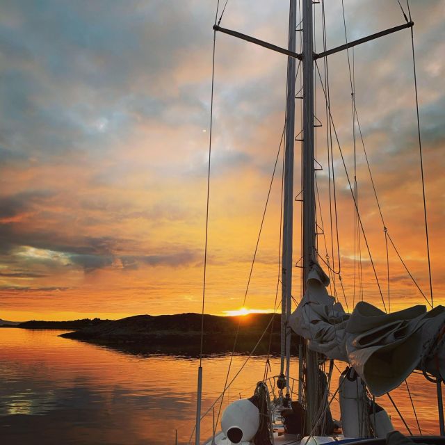 Harstad: Midnight Sun Sailing With Crew - Highlights During the Tour