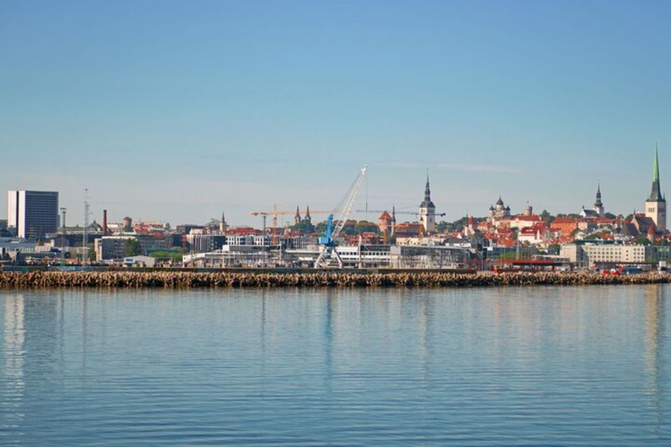 Helsinki : Private Walking Tour With A Guide (Private Tour) - Experience Highlights