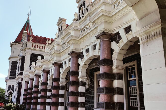 Heritage City and Larnach Castle Van Tour With Historian Guide - Castle History