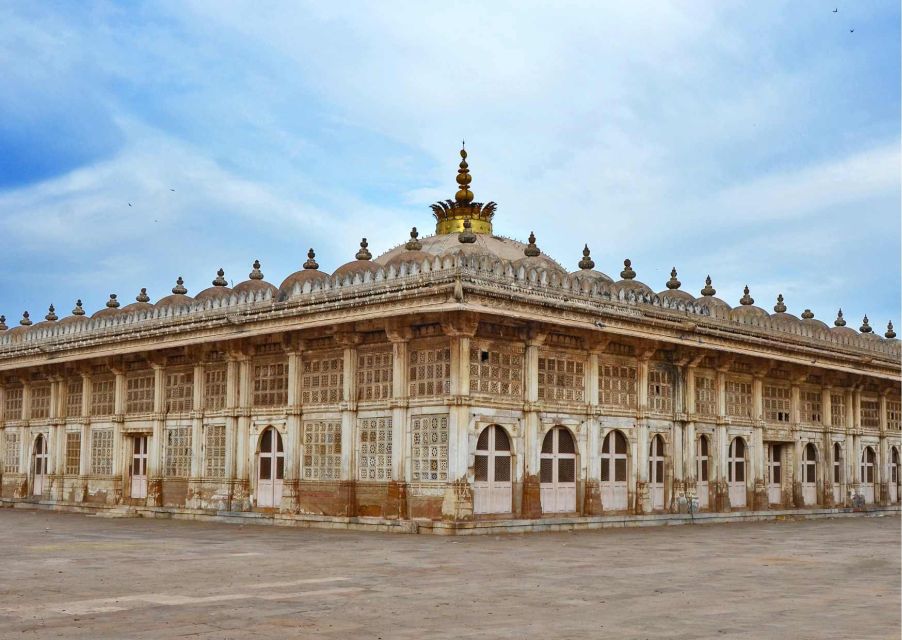 Heritage & Cultural Walk of Ahmedabad (2 Hours Tour) - UNESCO World Heritage Exploration