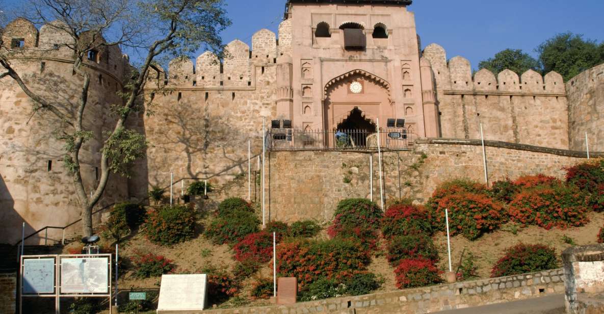 Heritage & Cultural Walk of Jhansi (Guided Walking Tour) - Tour Logistics