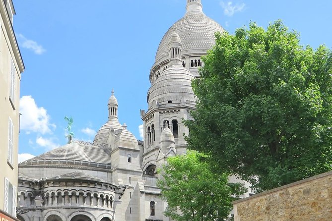 Highlights & Hidden Gems of Montmartre: Private City Tour - Local Haunts Discovery