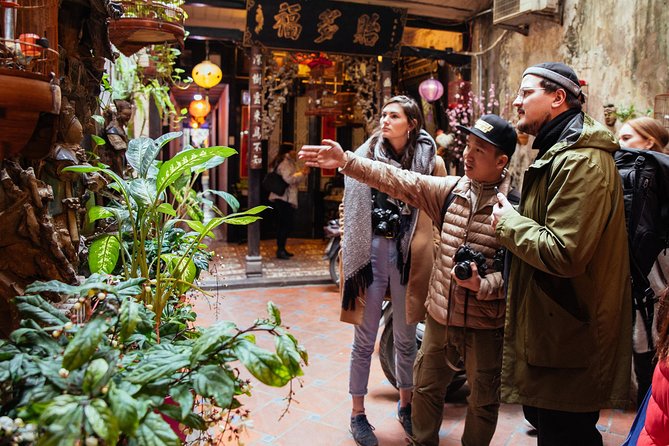Highlights & Hidden Gems With Locals: Best of Hanoi Private Tour - Tour Highlights and Experiences