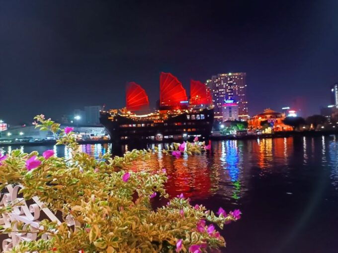 Ho Chi Minh City Night Tour: Bitexco Tower and Dinner Cruise - Experience Highlights and Schedule