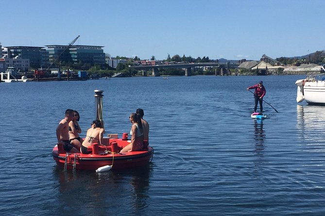 Hot Tub Boat Victoria - Expectations and Requirements for Participants