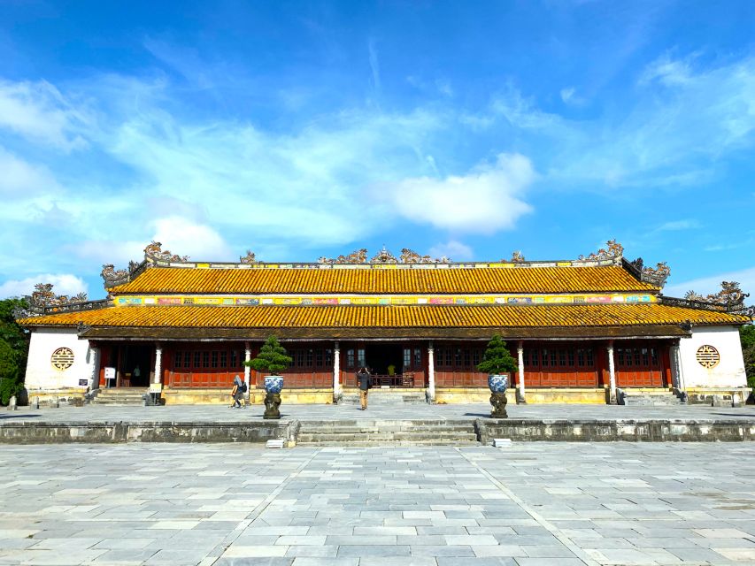 Hue: City Highlights and Craft Villages Tour With Lunch - Full Itinerary