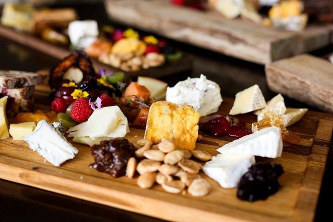 Hunter Valley Private Tour the Ultimate Food & Wine Trail Depart From Sydney - Best Lunch Spots