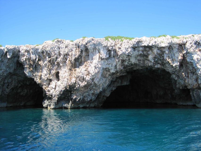 Hvar: Blue and Green Caves Boat Tour With Stiniva Beach - Review Summary