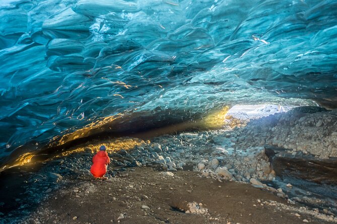 Ice Cave Small-Group Tour From Jökulsárlón - Customer Feedback and Guide Experience