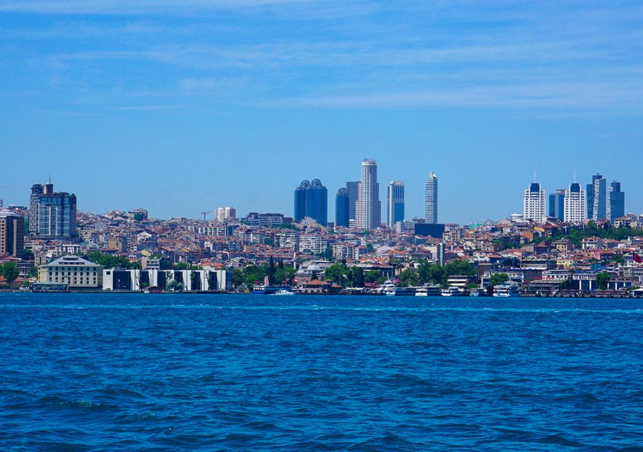 Istanbul: Bosphorus Cruise With Audio App - Logistics and Meeting Point
