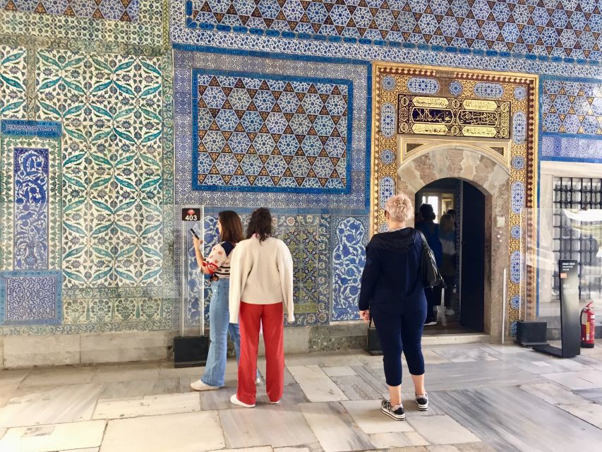Istanbul: Topkapi Palace & Harem and Blue Mosque Guided Tour - Booking Information and Meeting Point
