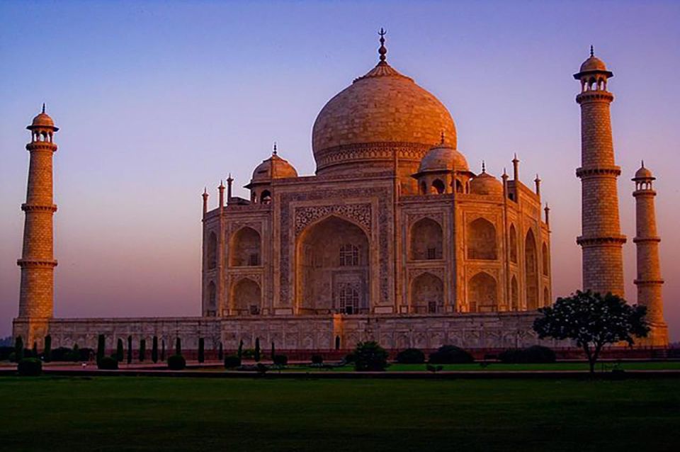 Jaipur: Private Agra Sunrise Tour With Professional Guide - Agra Fort Experience