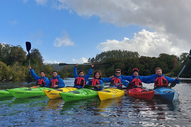 Kayak Maullín River - Scenic Views and Wildlife Encounters