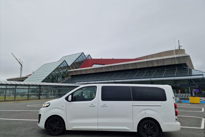 Keflavik Airport Private Transfer Round Trip - Reviews