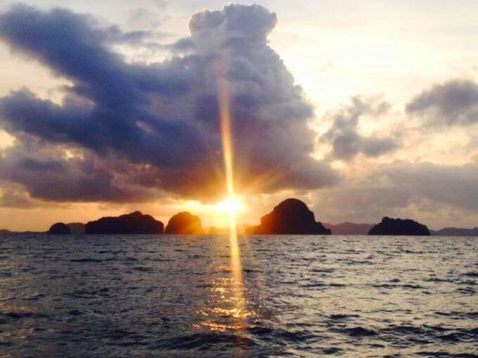 Krabi: Kayaking Sunset at Ao Thalane Tour With BBQ Dinner - Sunset Watching and Animal Encounters