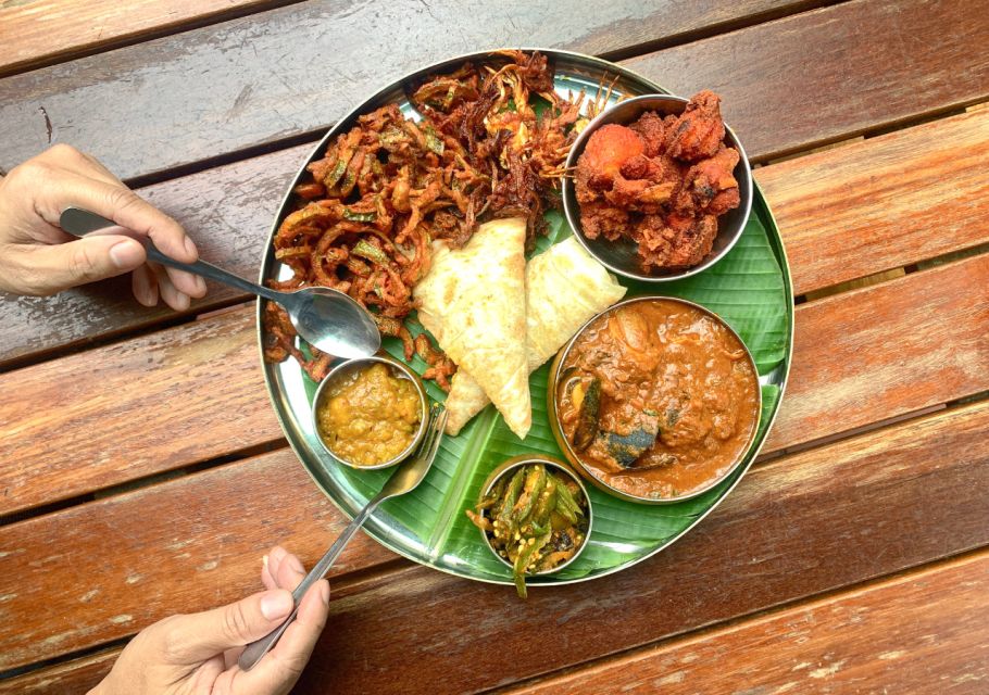 Kuala Lumpur: Nightlife Street Food Tour With 6 Tastings - Local Specialties