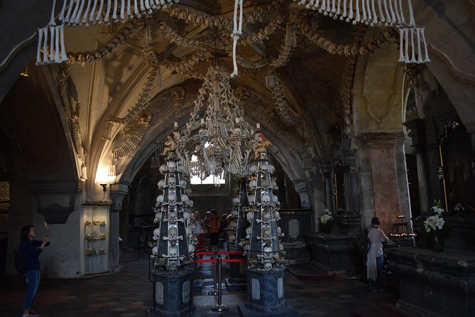 Kutna Hora Half-Day Tour From Prague, Including the Bone Church Kostnice - Meeting and Logistics