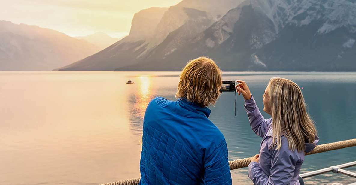 Lake Louise: Open-Top Shuttle to Moraine and Lake Louise - Booking Information