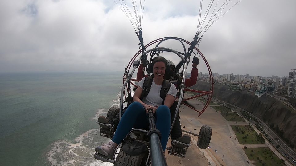 Lima: Paragliding Flight Over Costa Verde Districts - Participant Information