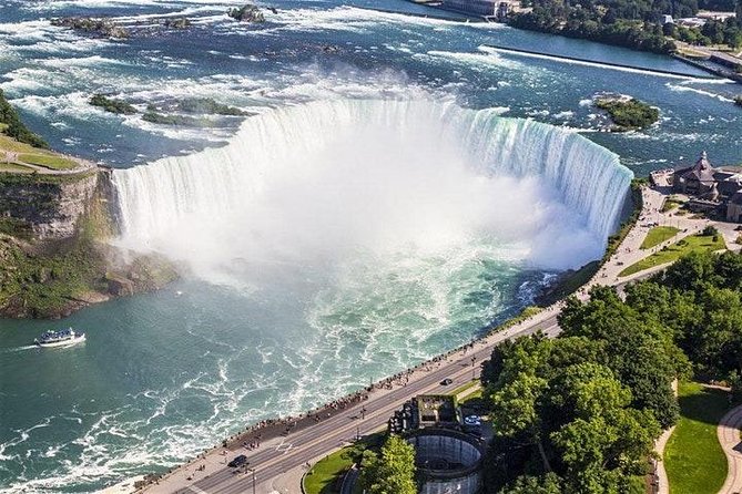 Limo Tour From Toronto to Niagara (10-12 Passengers) - Niagara Attractions