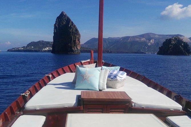 Lipari and Vulcano Private Boat Tour (7 Hours) - Booking and Cancellation Policy