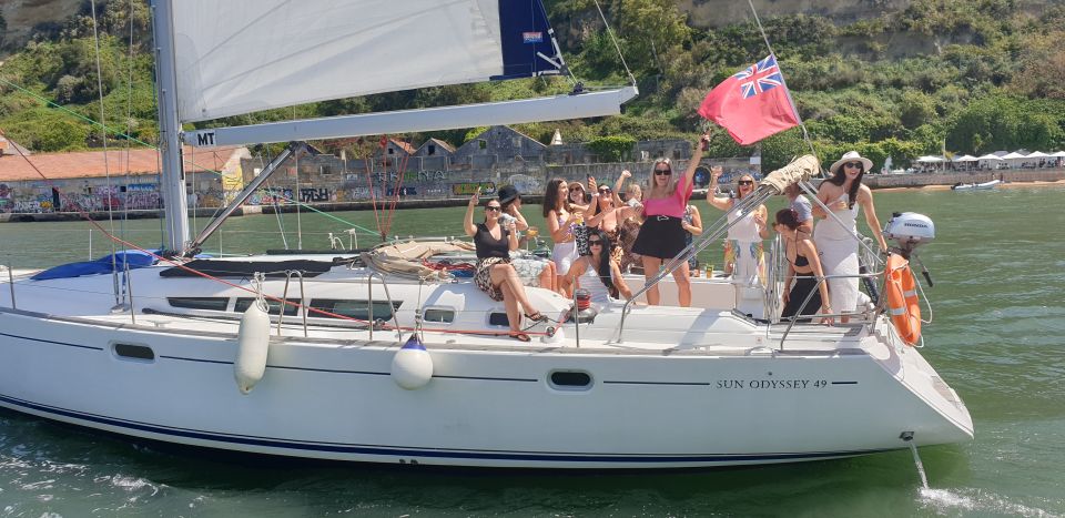 Lisbon 2-Hour Sailing Tour With Champagne - Guest Interactions and Amenities