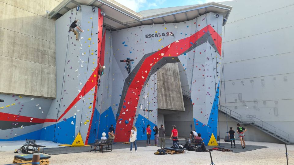 Lisbon: 25 De Abril Bridge Guided Climbing Experience